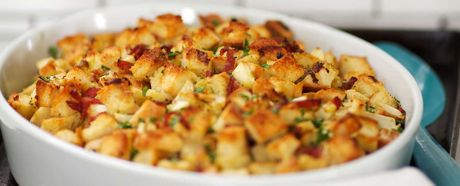 Bread Stuffing With Bacon, Leeks And Apples
